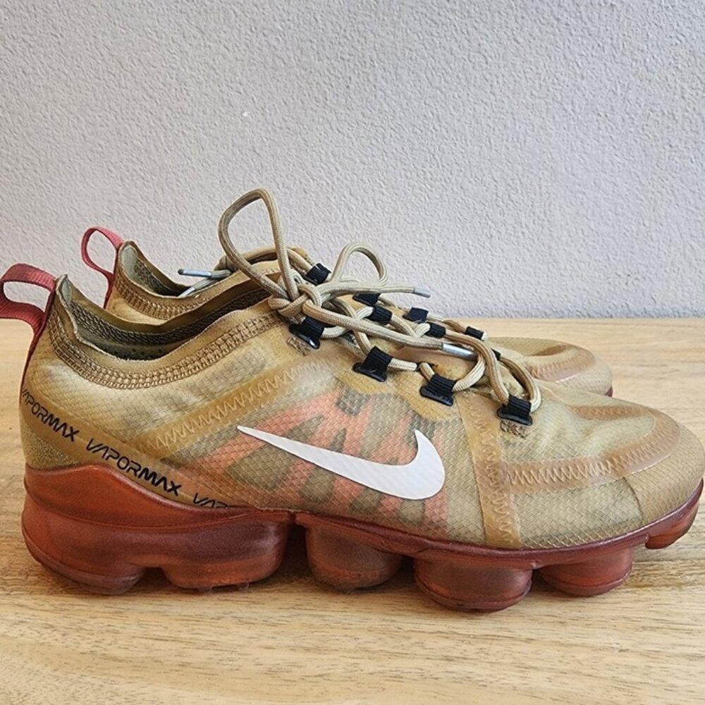 Nike Air Vapormax 2019 Shoes Mens Size 7 AR6631-701 Lightweight Running Sneakers